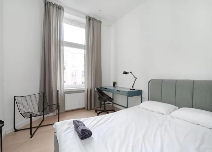 Appartamento Close-chic - Great Location - 3 Bedrooms - Narutowicza Łódź