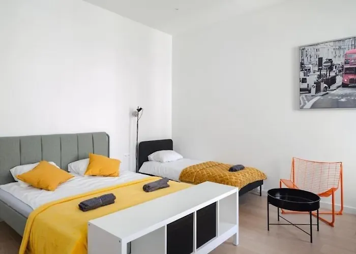 Close-chic - Great Location - 3 Bedrooms - Narutowicza 罗兹